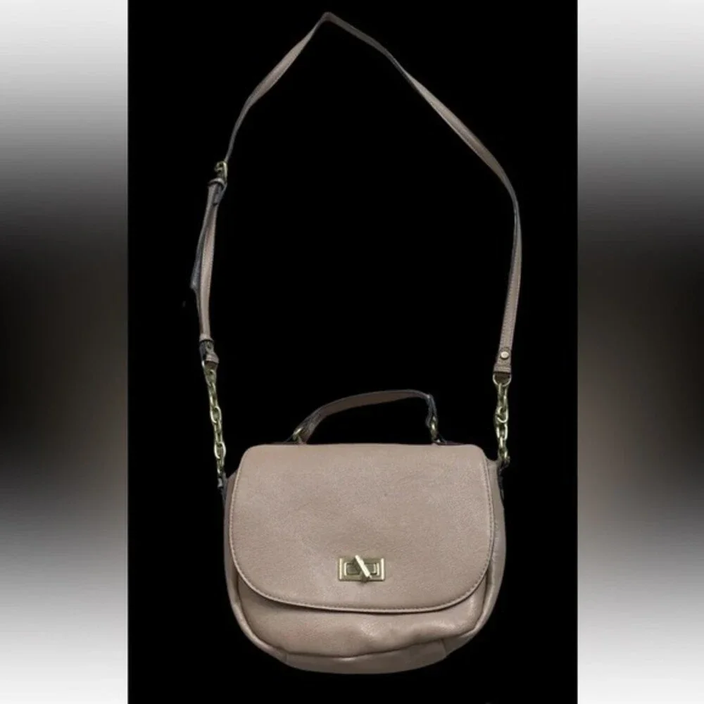 Merona Womens Nude Tan Beige Crossbody Saddle Bag Purse Handbag Chain Vegan